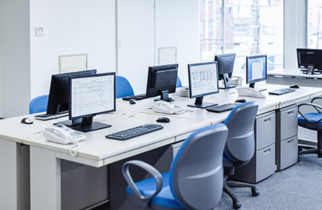 OMFLOWがノーコード・ローコード開発ツールなどによってIT業務・ITOMを自動化・効率化し情報システム部門の働き方を変えています